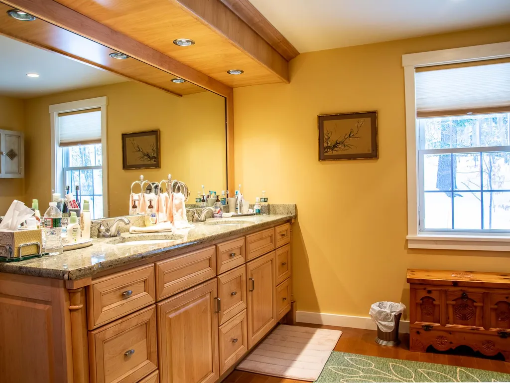311 Hiddenwood Road Fayston VT 05673