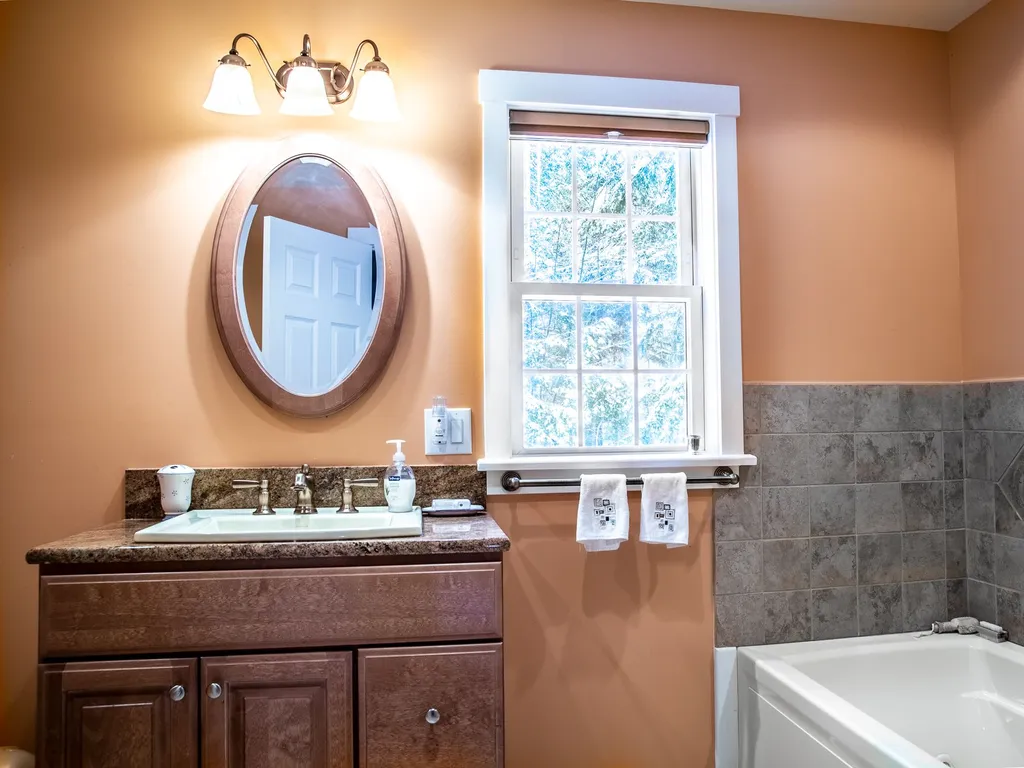 311 Hiddenwood Road Fayston VT 05673