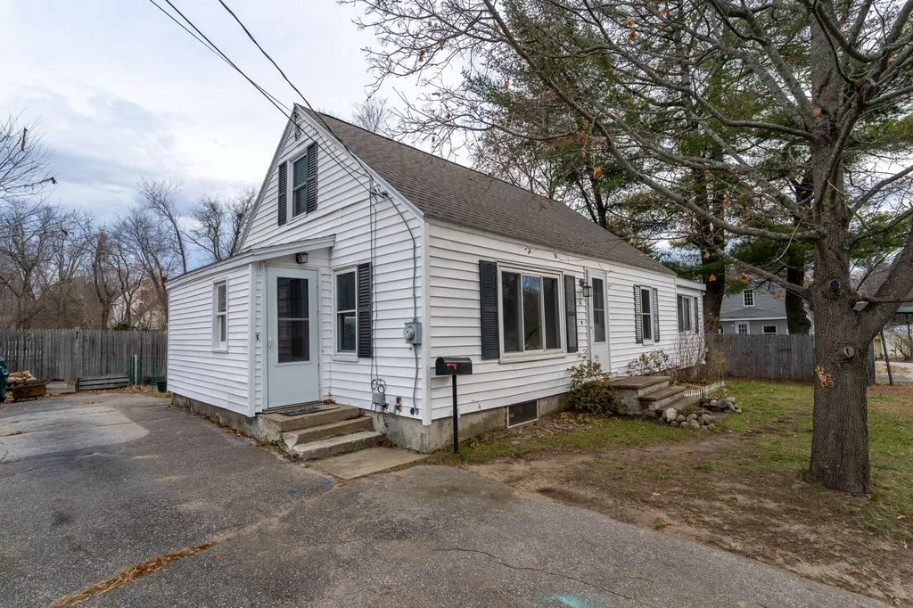 10 Wyvern Lane Rochester NH 03867