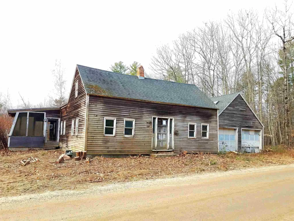 812 Meaderboro Road Farmington NH 03835