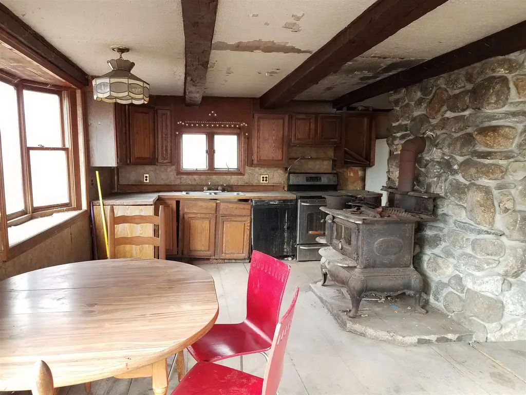 812 Meaderboro Road Farmington NH 03835