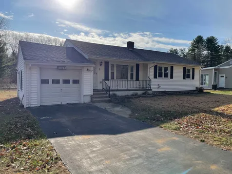 5 Woodland Drive Plaistow NH 03865