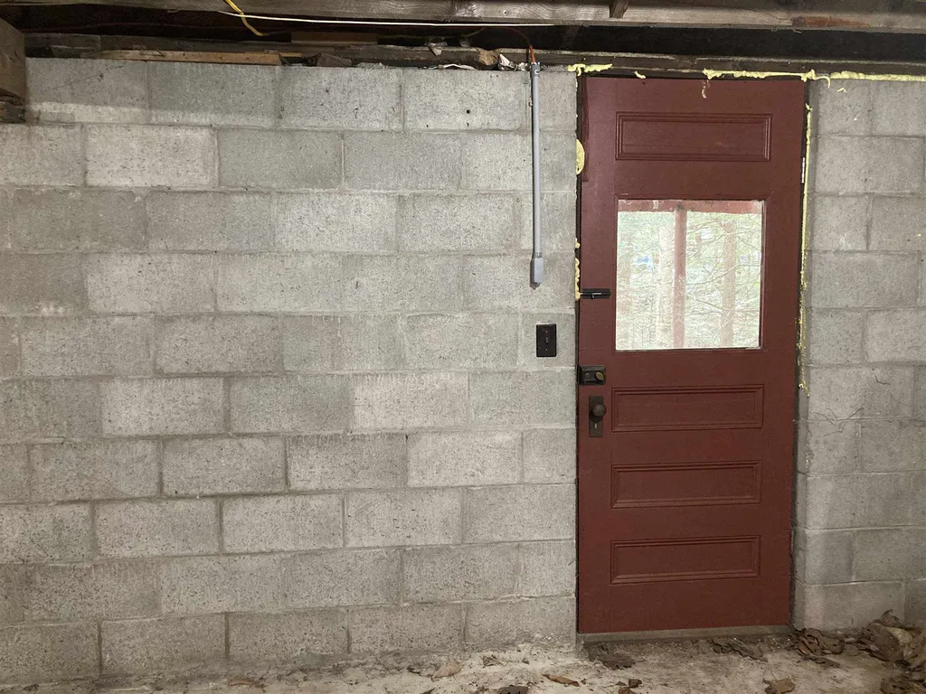 7 Oak Lane Grafton NH 03240