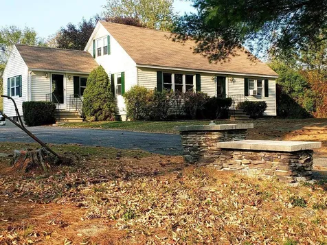 322 Rollins Road Rollinsford NH 03869