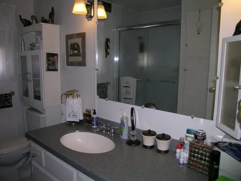 18 Greatstone Drive Nashua NH 03063