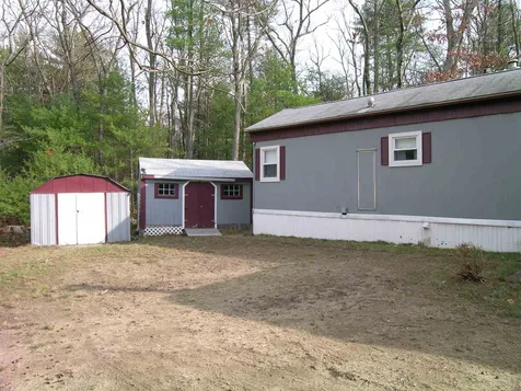 18 Greatstone Drive Nashua NH 03063