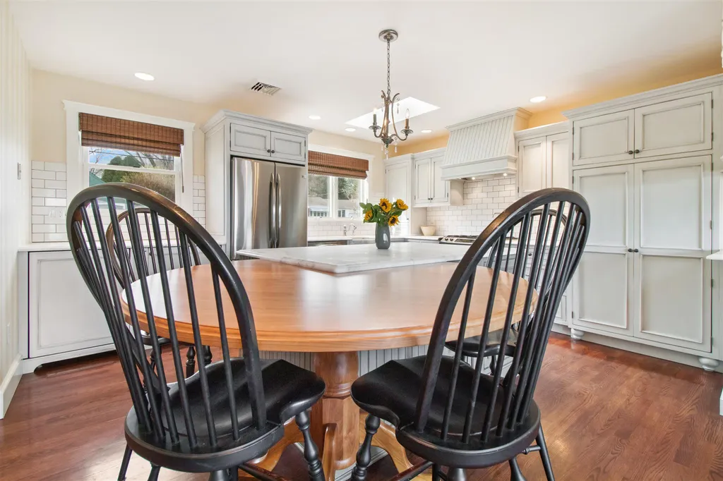 13 Riverside Drive Dover NH 03820