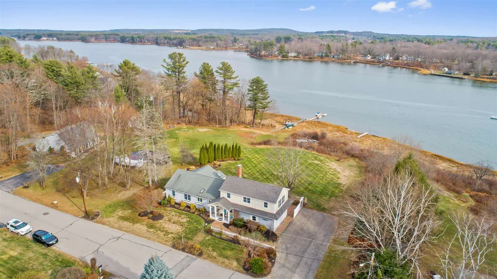13 Riverside Drive Dover NH 03820