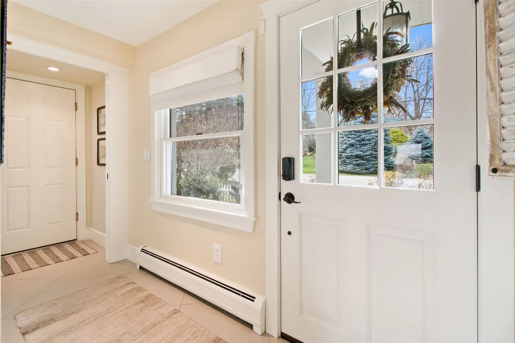 13 Riverside Drive Dover NH 03820