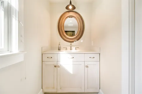 13 Riverside Drive Dover NH 03820