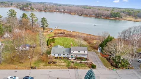 13 Riverside Drive Dover NH 03820