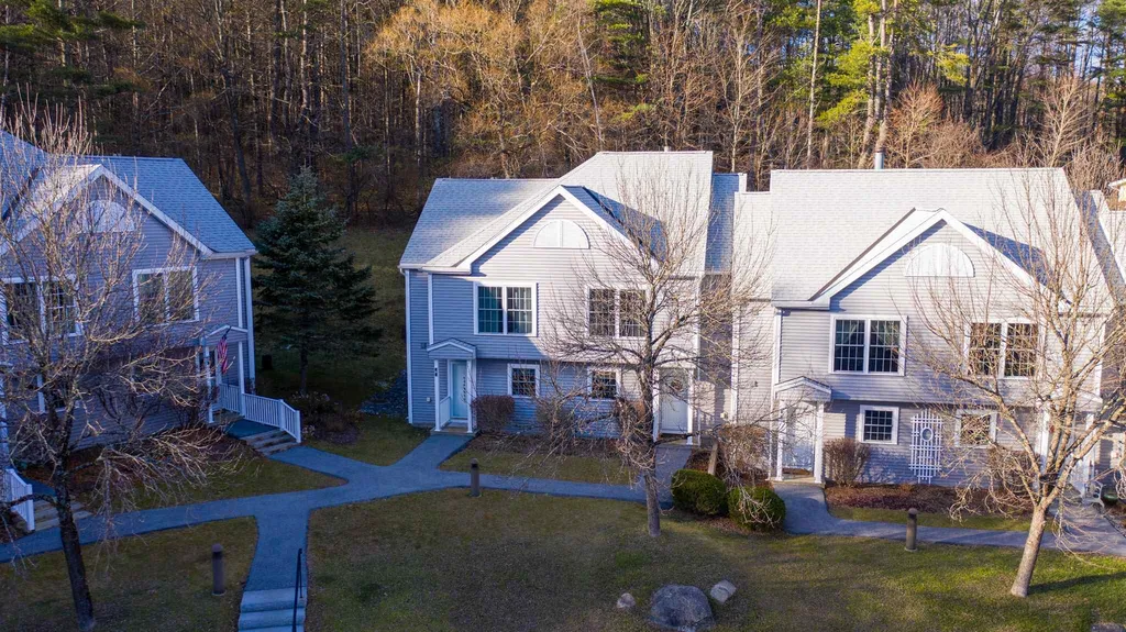 13806 Riverside Townhouses Road Manchester VT 05255