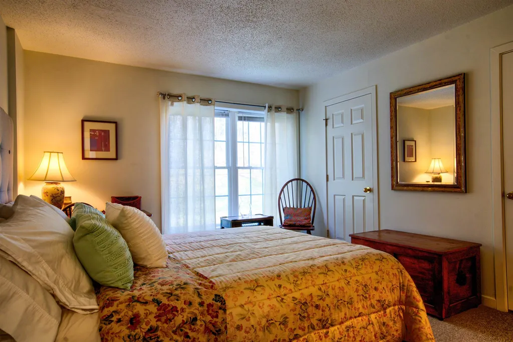 13806 Riverside Townhouses Road Manchester VT 05255