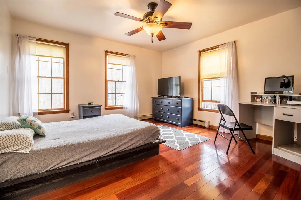 53 Moses Carr Road Rollinsford NH 03869