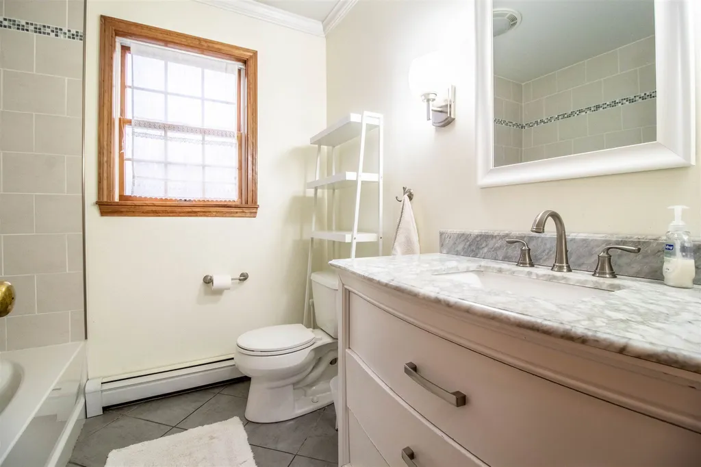 53 Moses Carr Road Rollinsford NH 03869