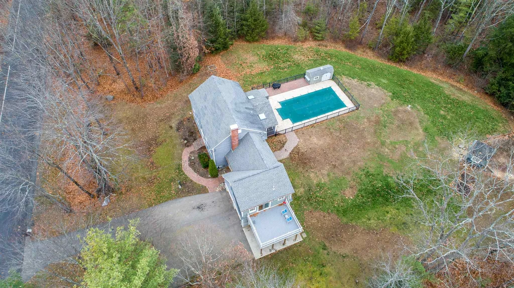53 Moses Carr Road Rollinsford NH 03869