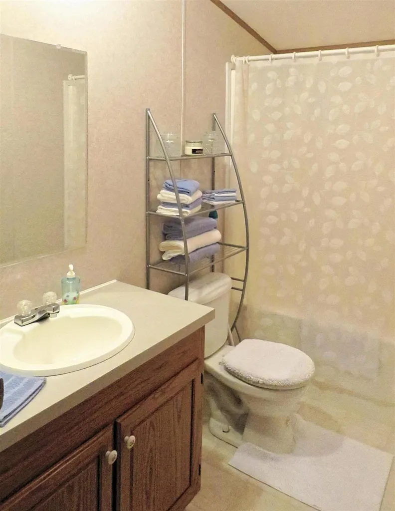 26 Mildred Avenue Raymond NH 03077