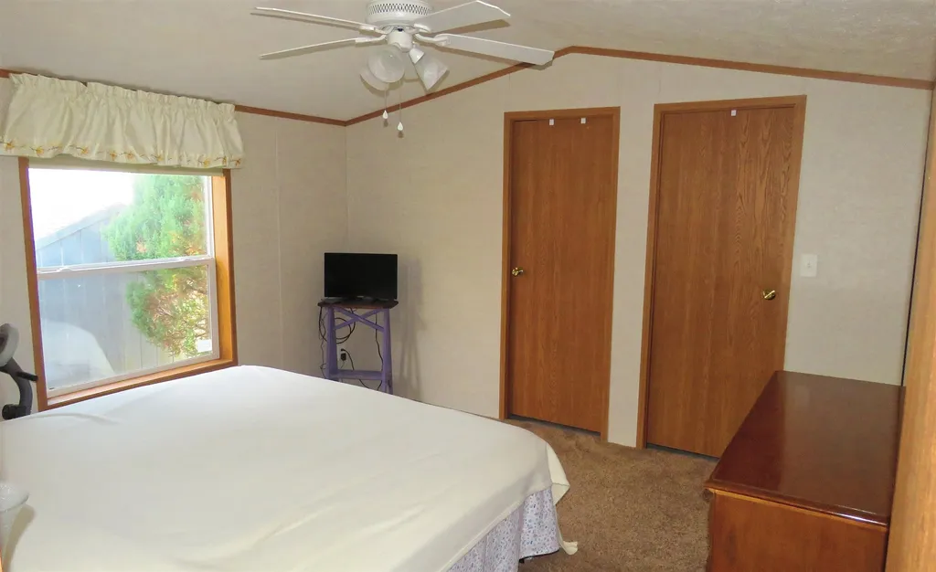 26 Mildred Avenue Raymond NH 03077
