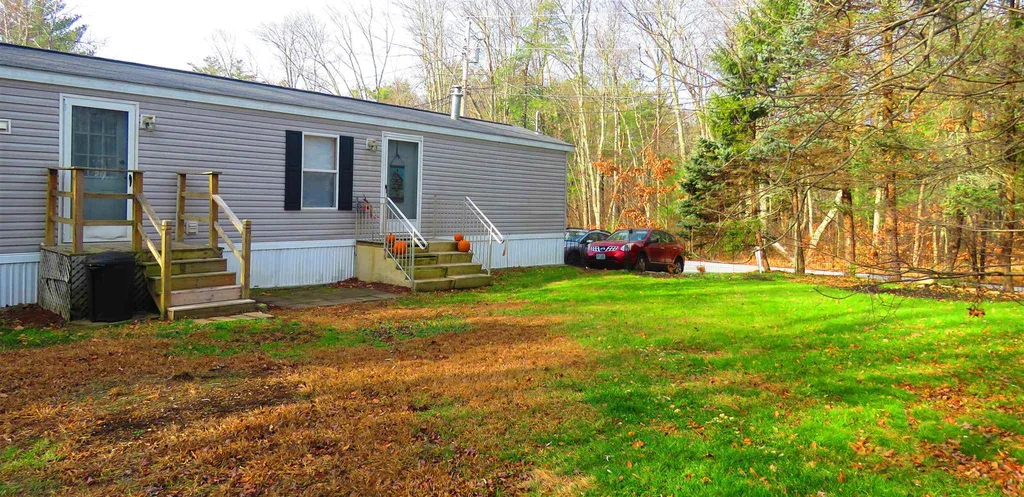 26 Mildred Avenue Raymond NH 03077