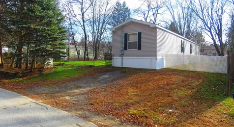 26 Mildred Avenue Raymond NH 03077