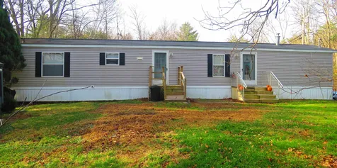 26 Mildred Avenue Raymond NH 03077