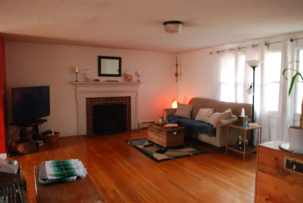 4 Denbow Road Durham NH 03824