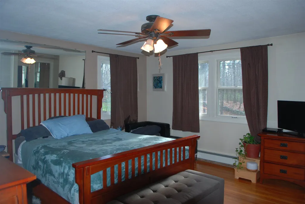 4 Denbow Road Durham NH 03824