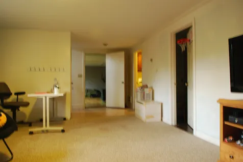 4 Denbow Road Durham NH 03824