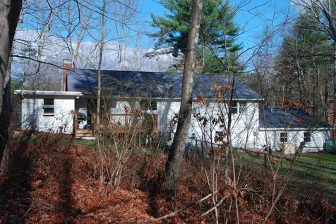 4 Denbow Road Durham NH 03824