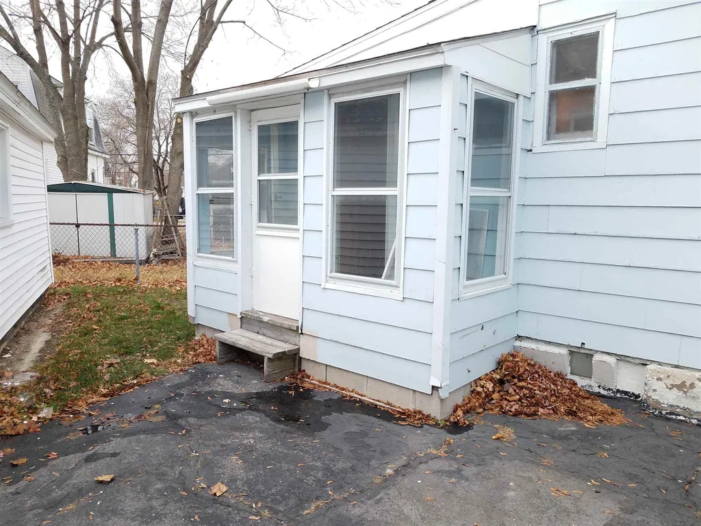 15 River Street Rochester NH 03867