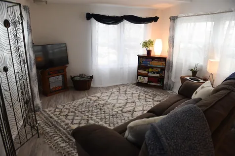8 Cottonwood Lane Merrimack NH 03054