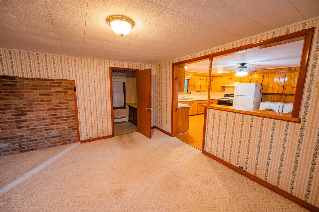 64 East Avenue Burlington VT 05401