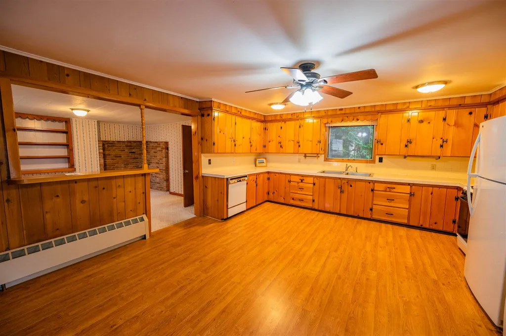 64 East Avenue Burlington VT 05401