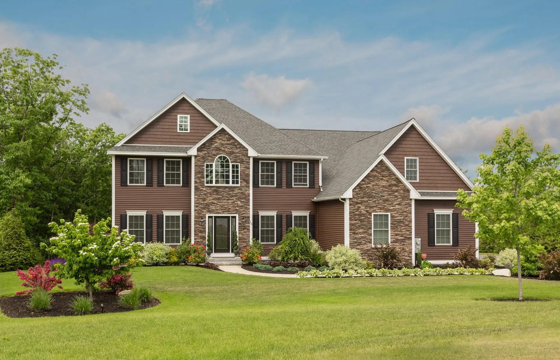 58 Sheffield Street Windham NH 03087