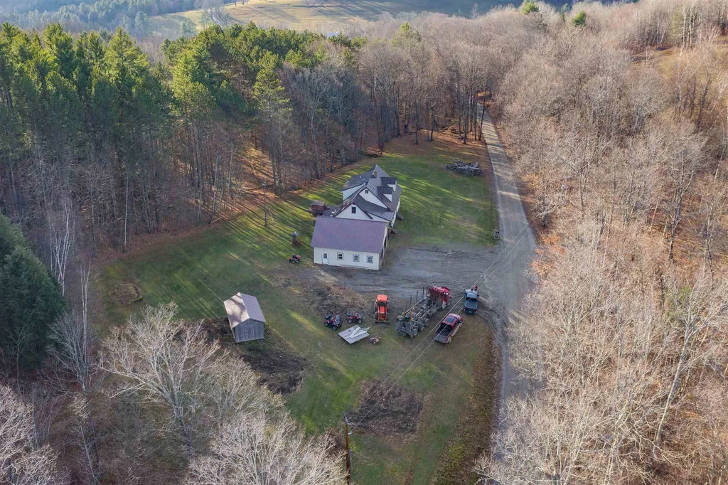 401 Brook Road Chelsea VT 05038