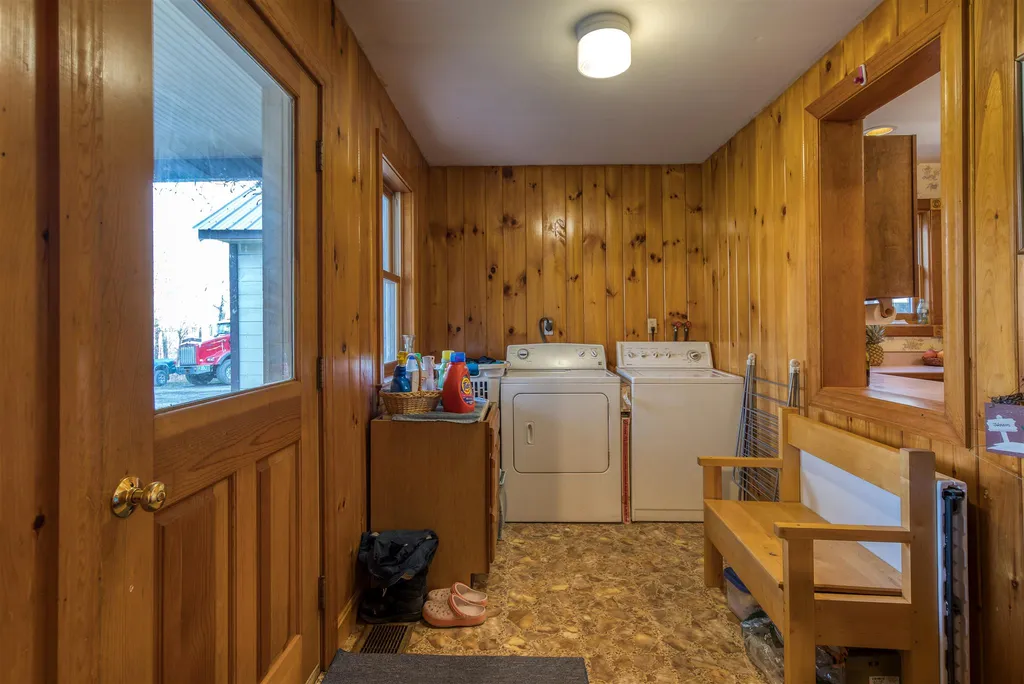 401 Brook Road Chelsea VT 05038