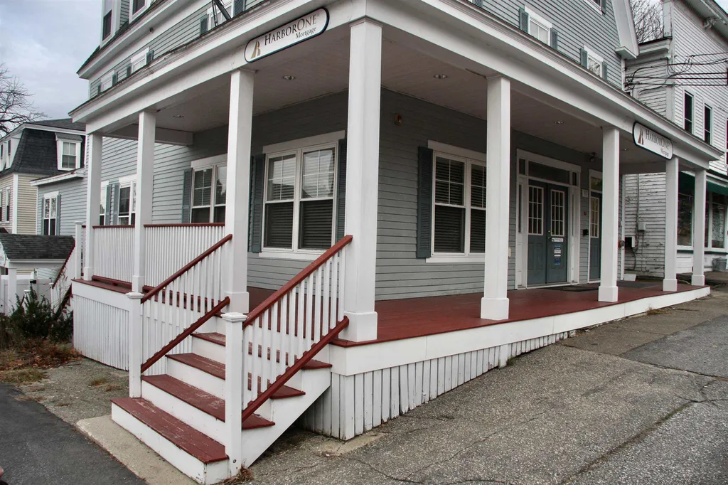 92 Main Street Meredith NH 03253
