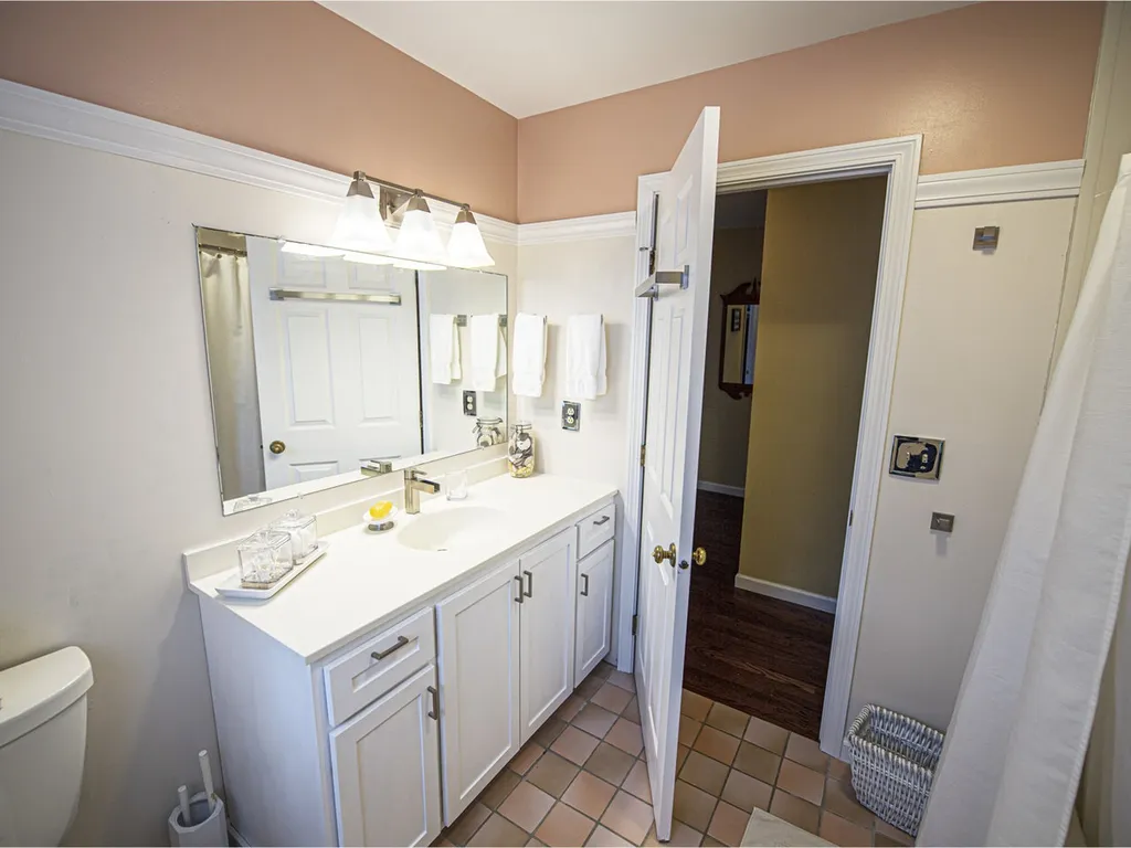 186 Olde Orchard Lane Shelburne VT 05482