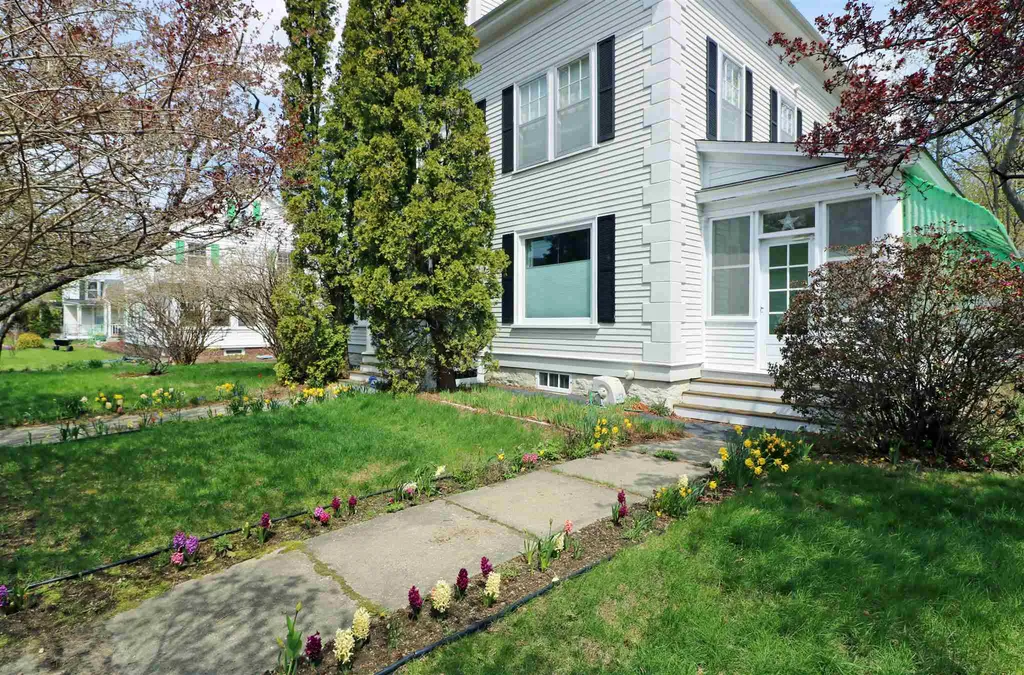 54 Main Street Gorham NH 03581