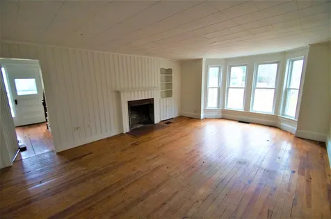 239 Main Street Fremont NH 03044
