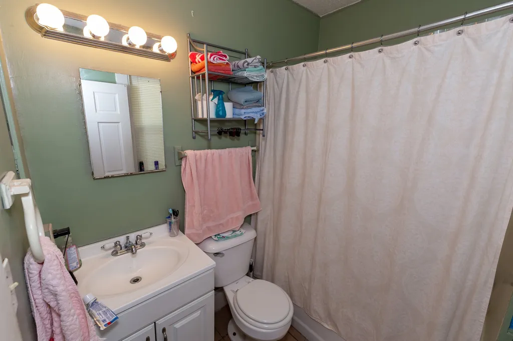 256 Spruce Street Manchester NH 03103