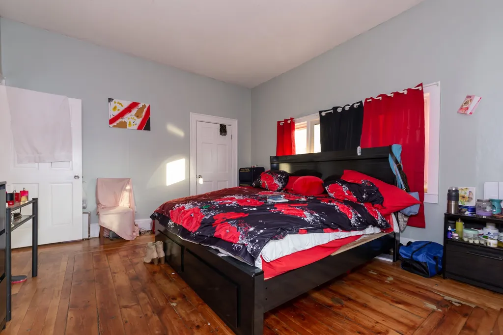 256 Spruce Street Manchester NH 03103