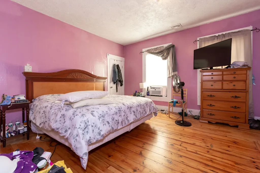 256 Spruce Street Manchester NH 03103