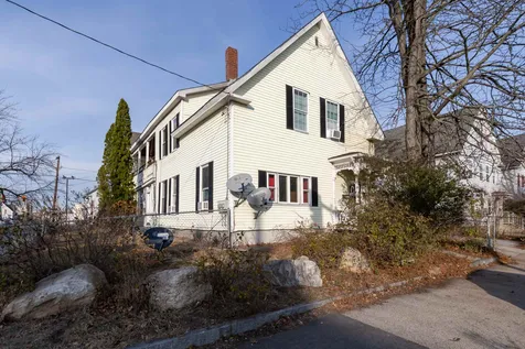 256 Spruce Street Manchester NH 03103