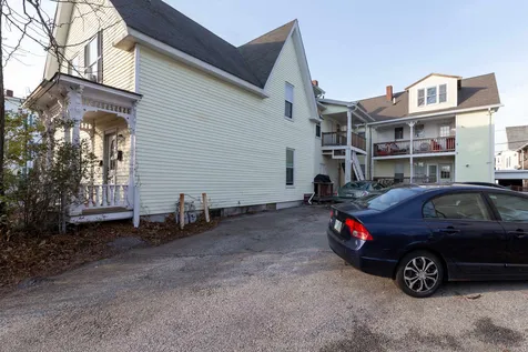 256 Spruce Street Manchester NH 03103
