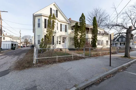 256 Spruce Street Manchester NH 03103