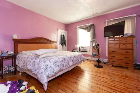 256 Spruce Street Manchester NH 03103