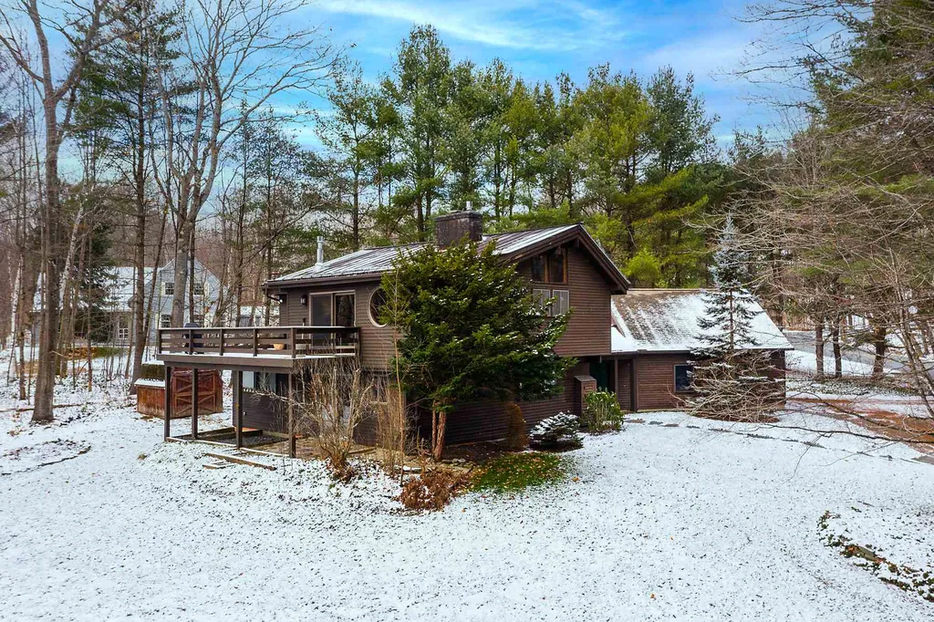 828 Wheelock Road Hartford VT 05001