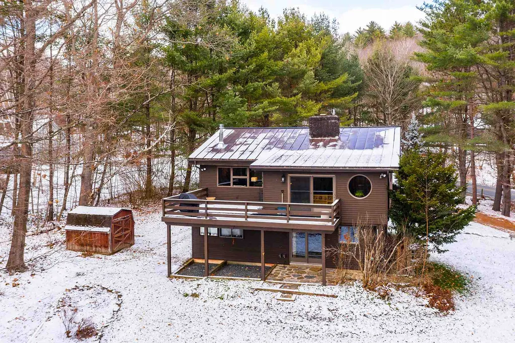 828 Wheelock Road Hartford VT 05001