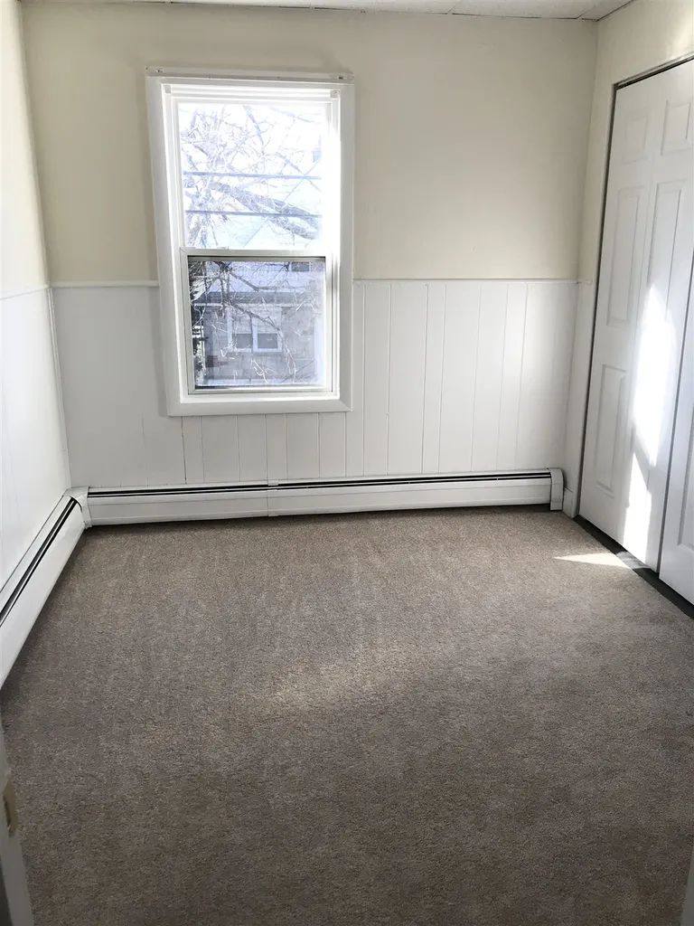 170 Oakland Avenue Manchester NH 03109